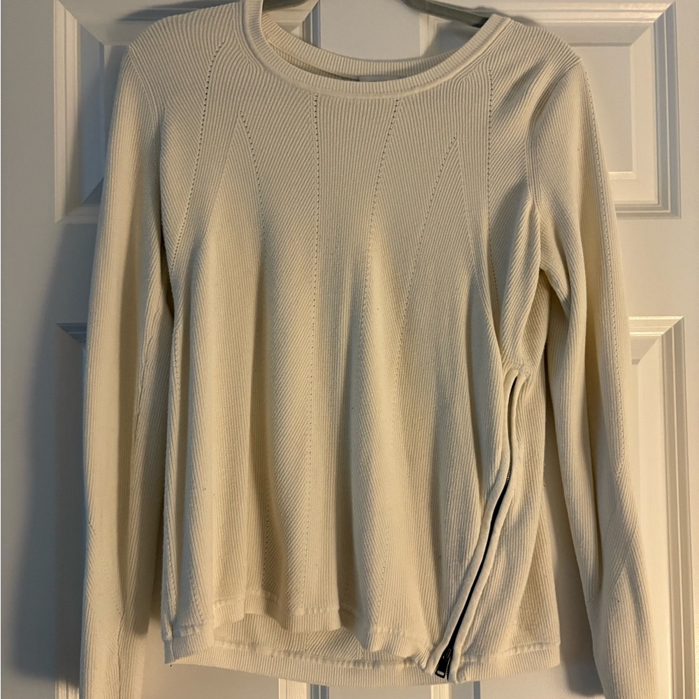 Vince Off-White Ribbed Knit Top